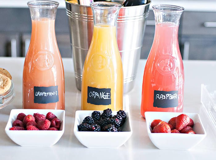 How to Host a Fabulous Valentine’s Party With Your Girlfriends